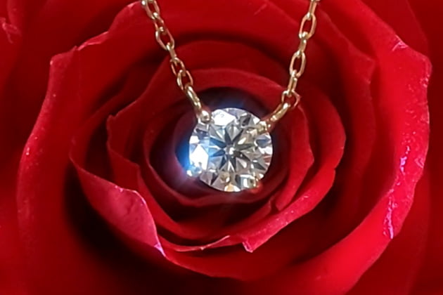 インフィニティ∞天然ダイヤモンド一粒ジュエリー